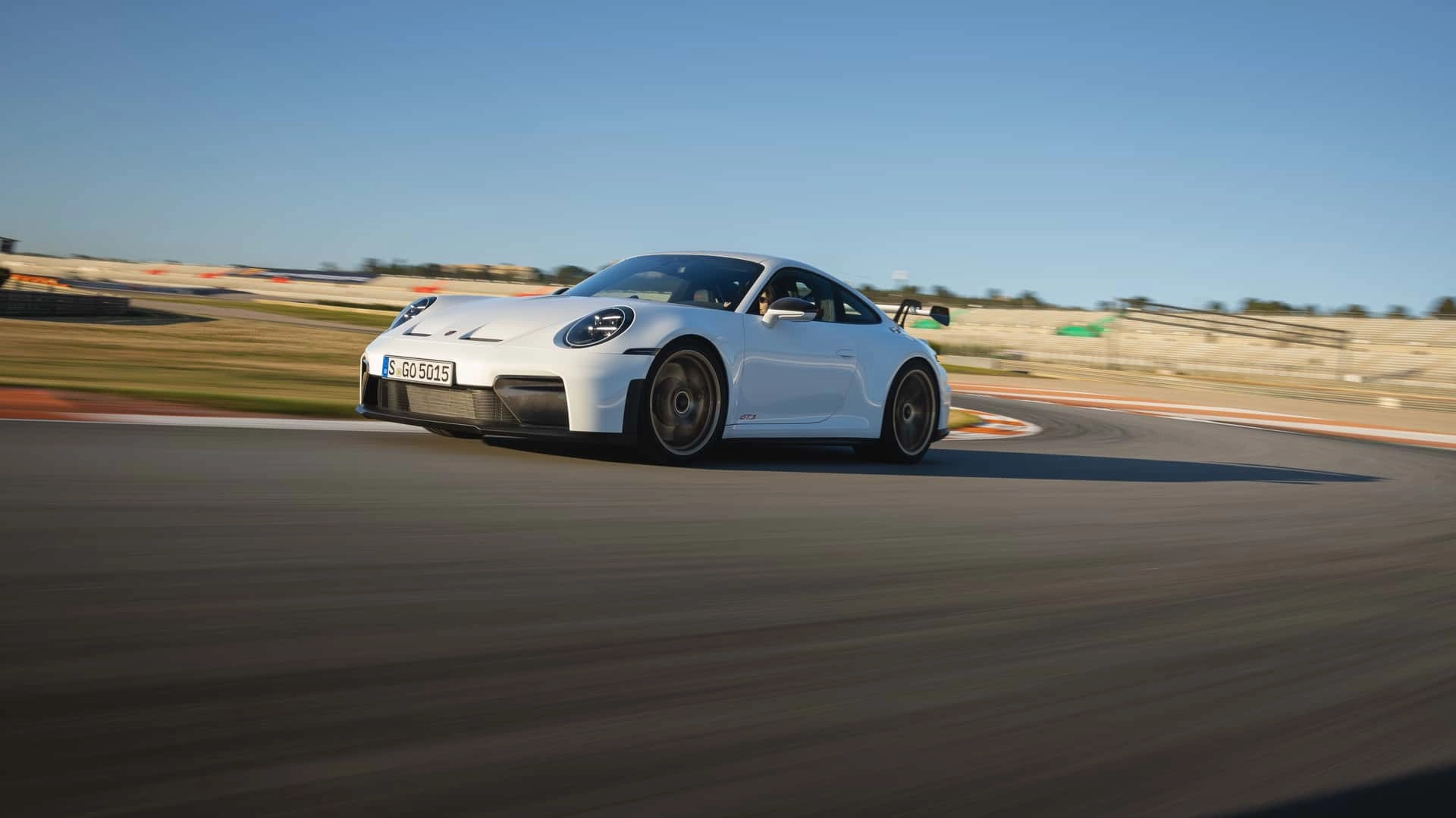 Porsche 911 gt3 2025 la prova a valencia (3)
